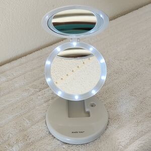 Mary Kay Lighted LED Double Folding Magnified Vanity Travel Make-up Mirror